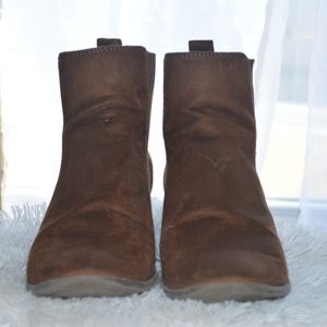 Brown Chelsea Boots